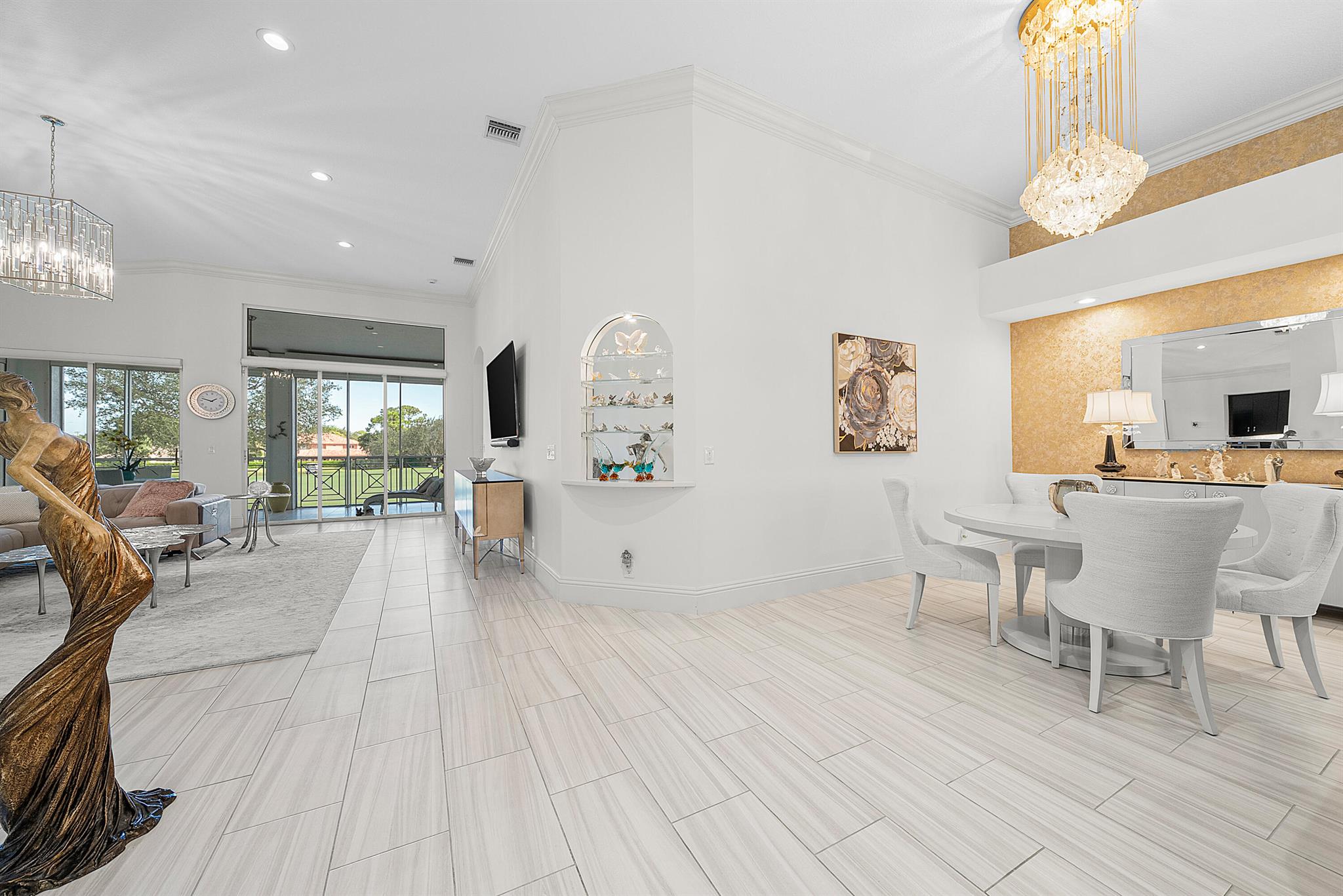 View photos, virtual tours, details... 114 Palm Point Circle C