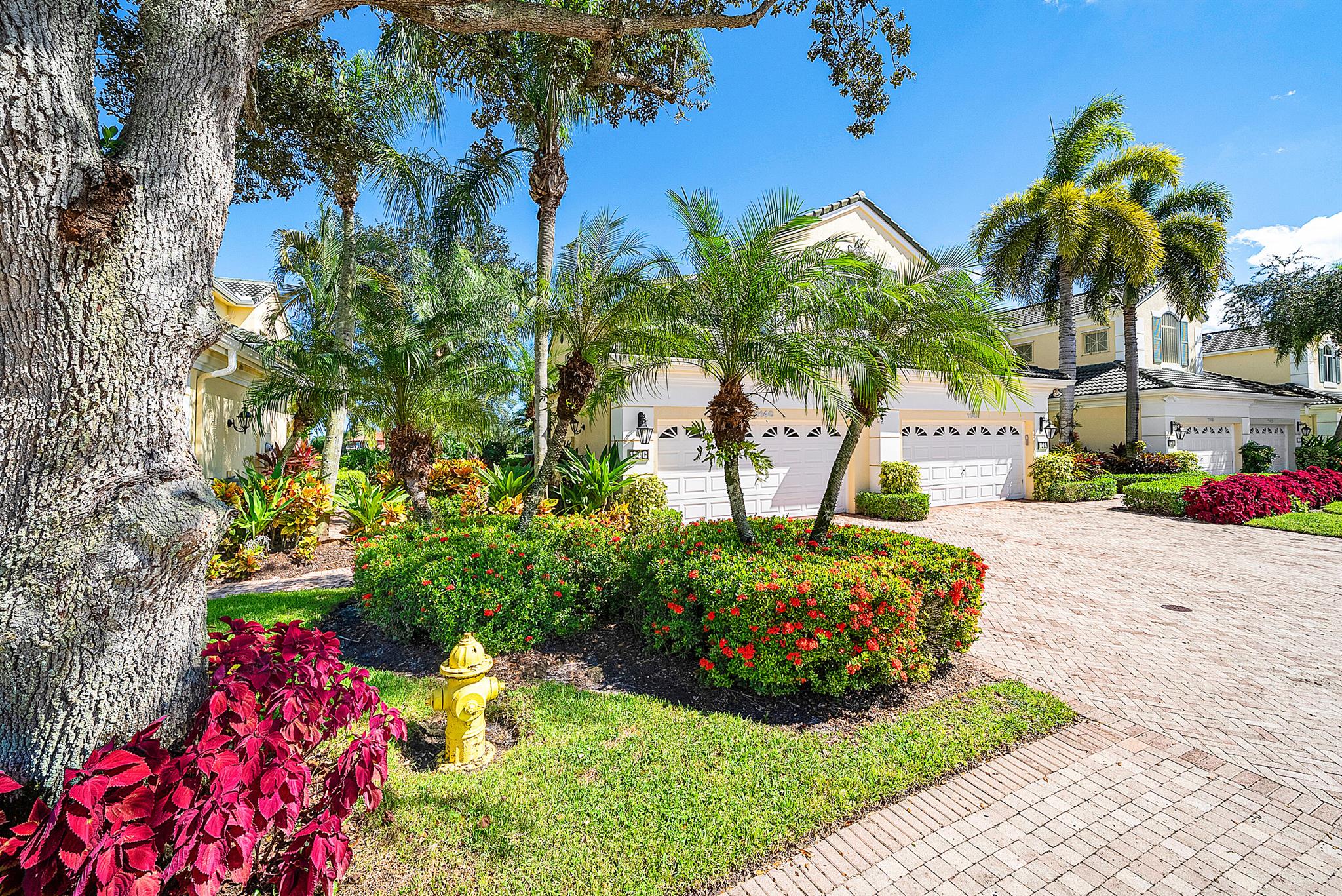 View photos, virtual tours, details... 114 Palm Point Circle C