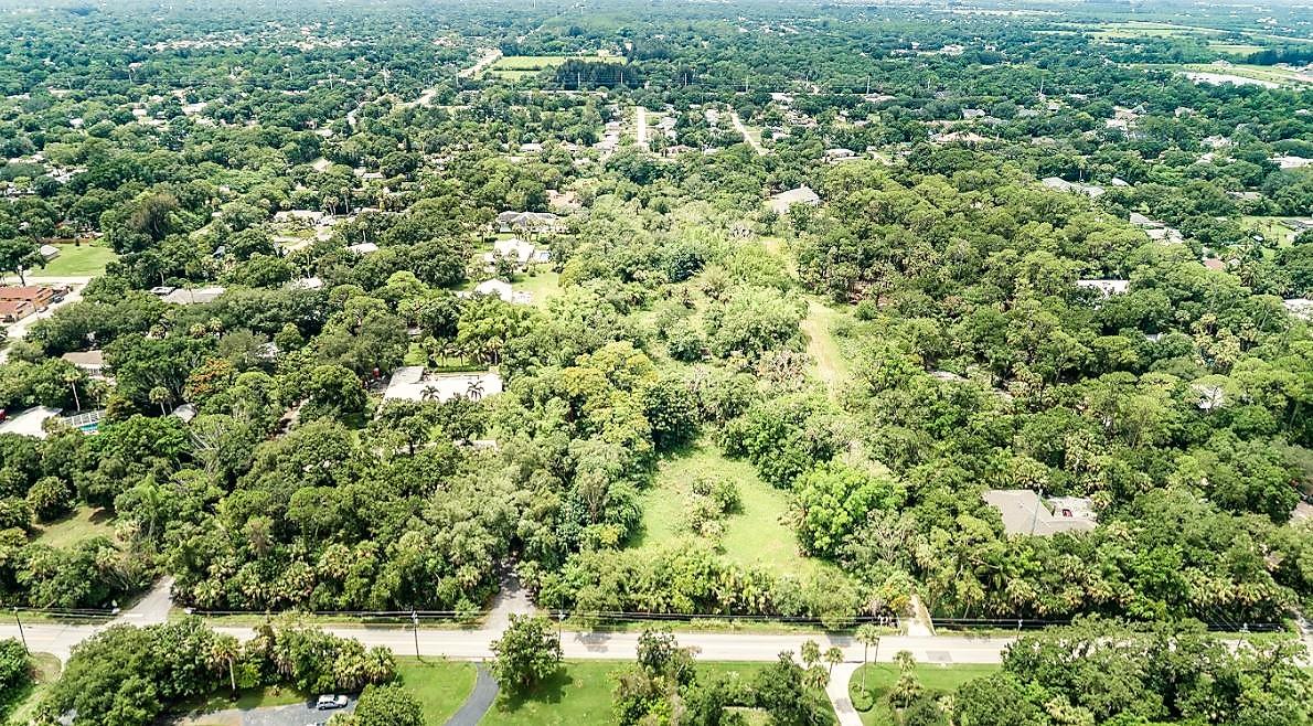 INDIAN RIVER FARMS - Land