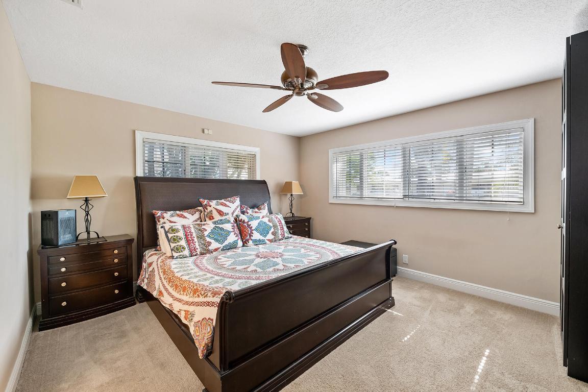 LIGHTHOUSE MANOR - Residential