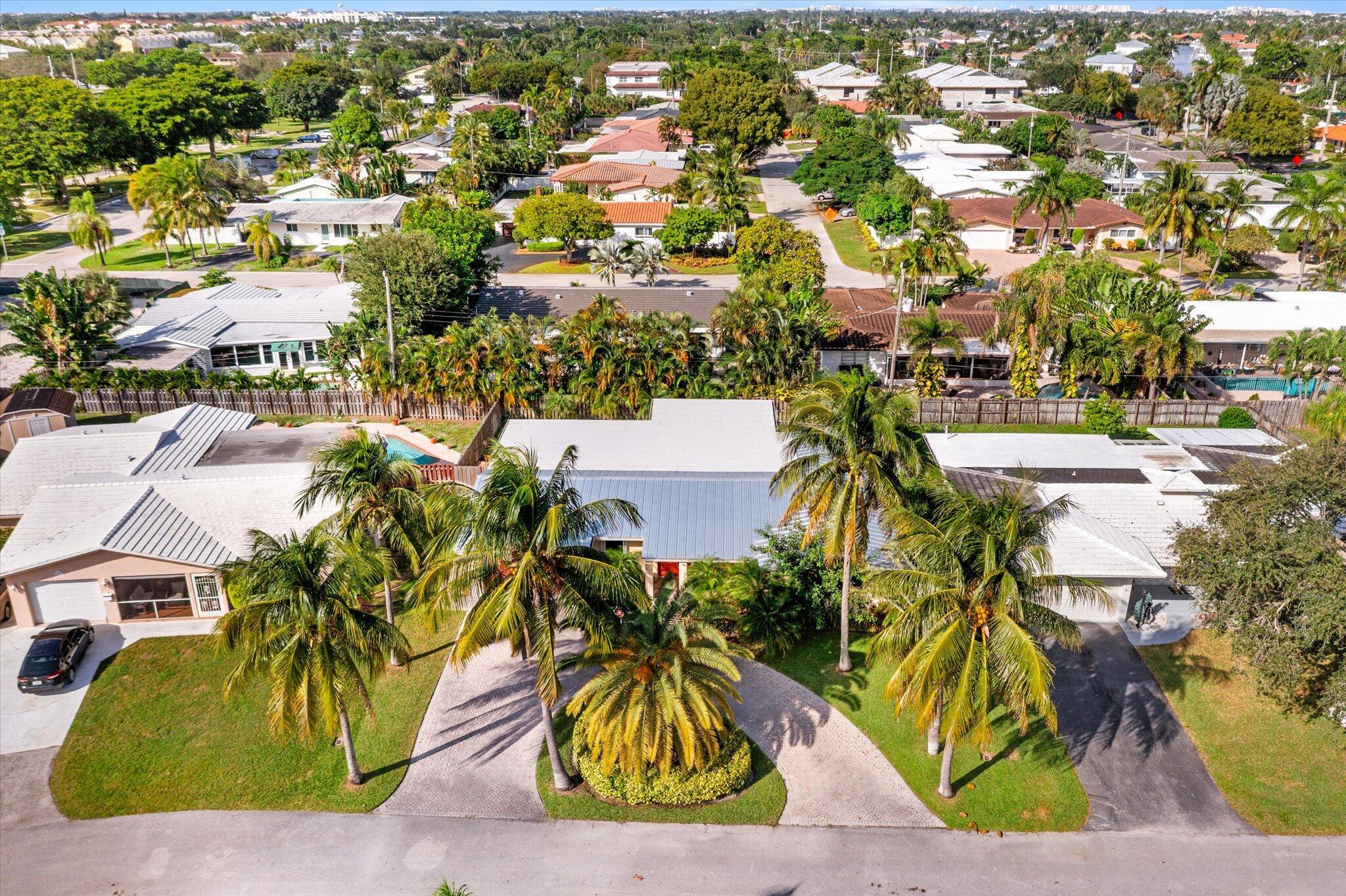 LIGHTHOUSE MANOR - Residential