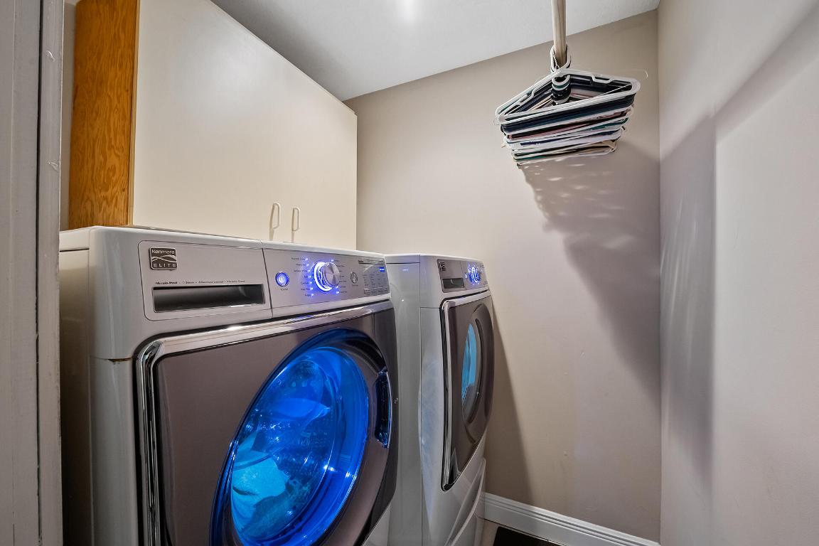 LIGHTHOUSE MANOR - Residential