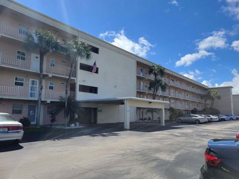 Condominium in Boynton Beach FL 230 26th Avenue Ave.jpg