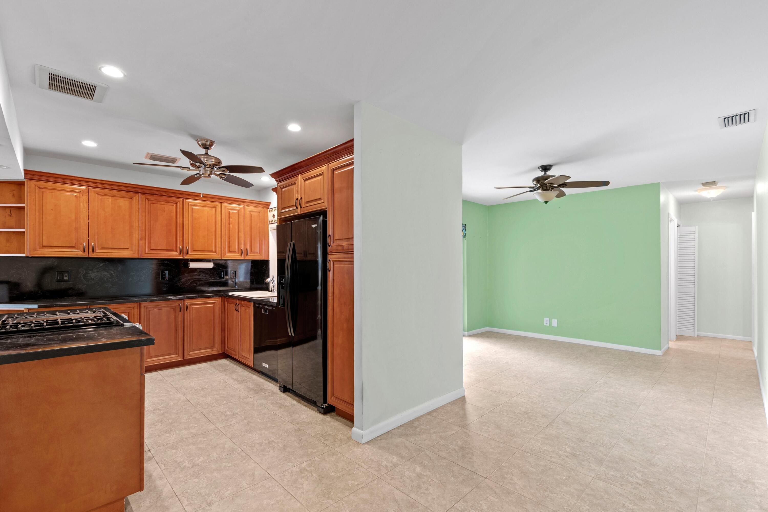 COUNTRY CLUB VILLAGE SEC C - Residential