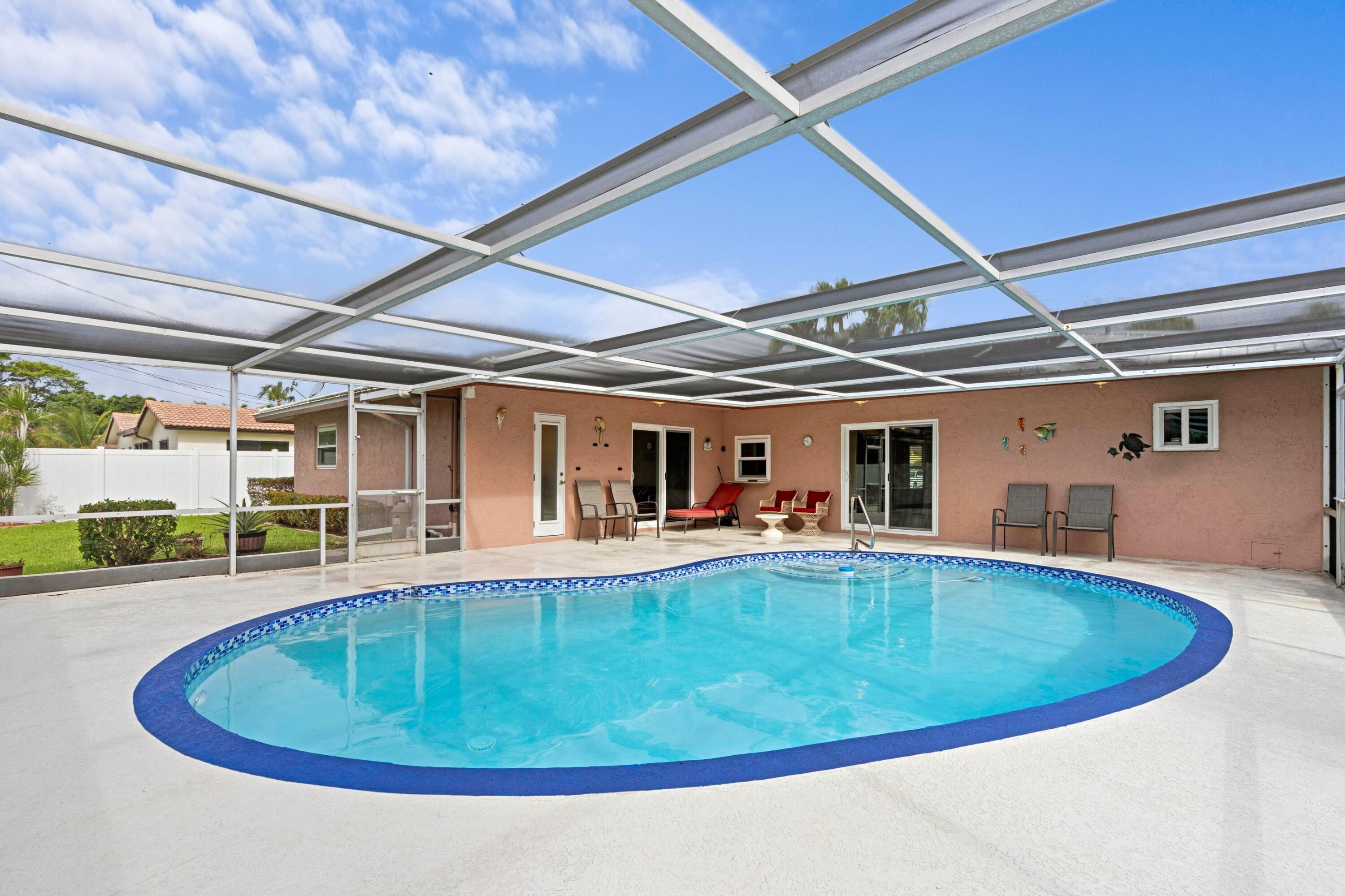 COUNTRY CLUB VILLAGE SEC C - Residential