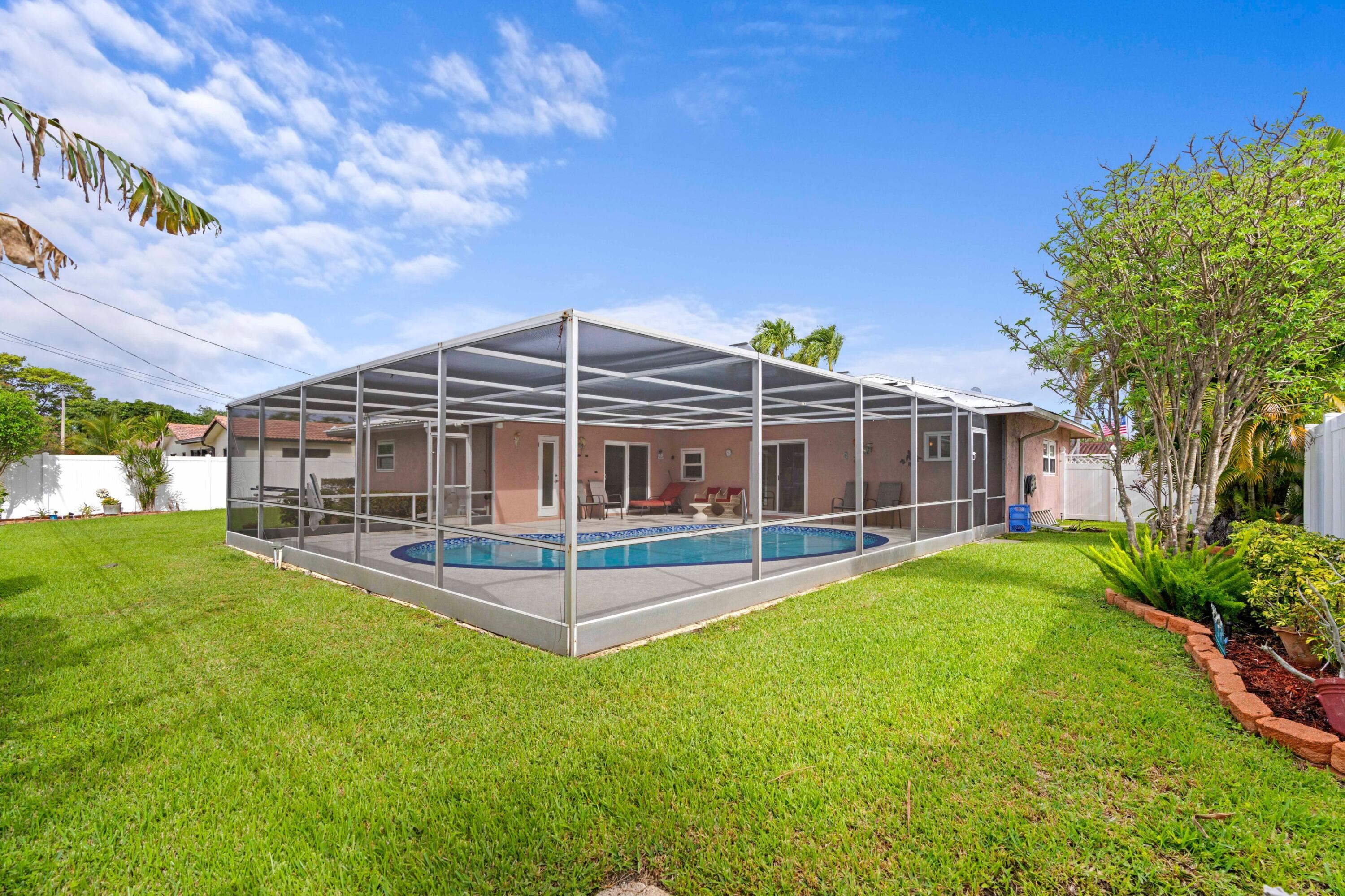 COUNTRY CLUB VILLAGE SEC C - Residential