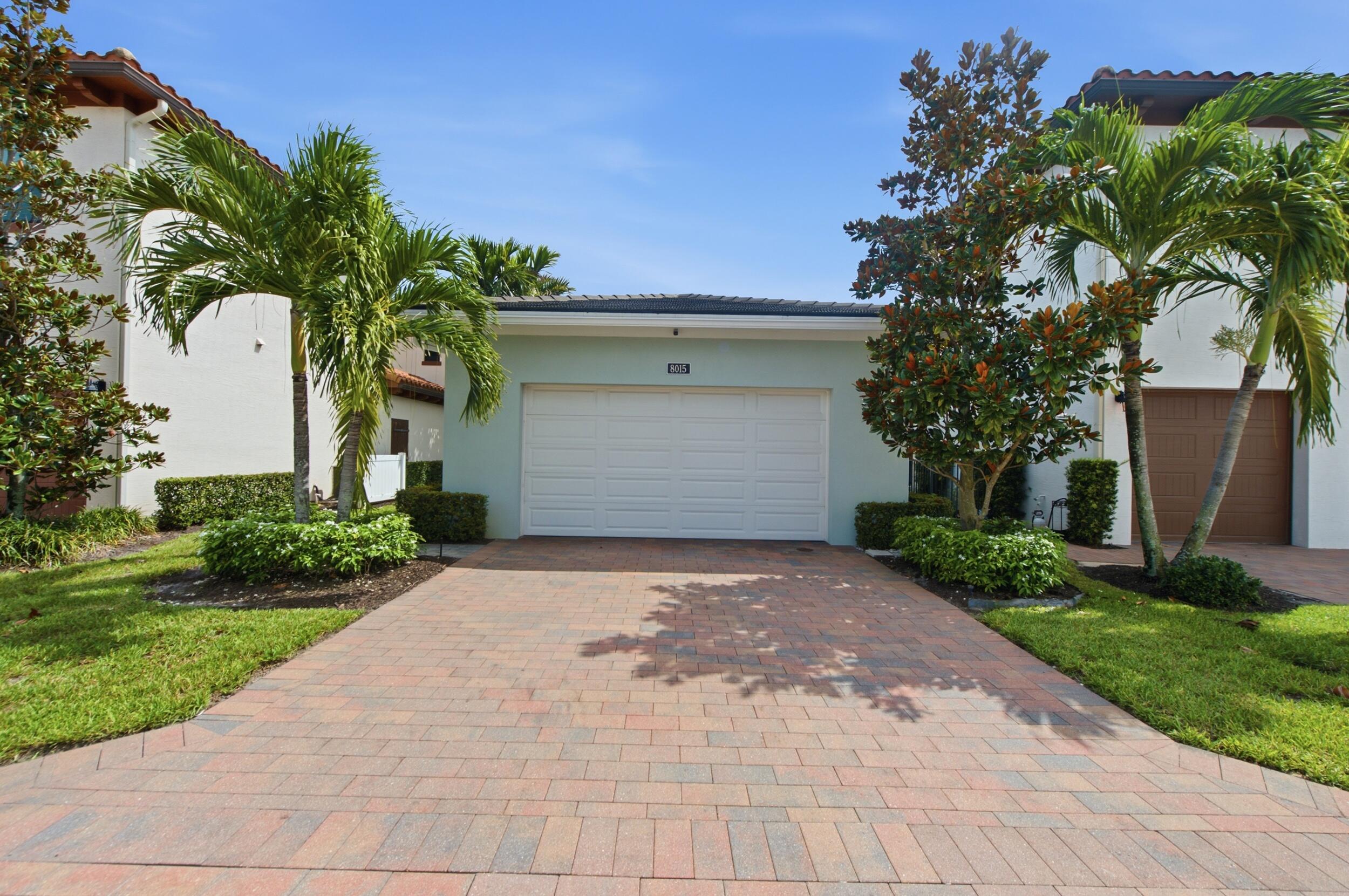 8015 Hobbes Way