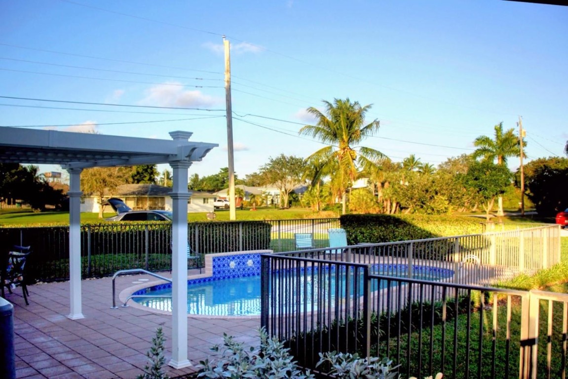 Lake Clarke Manor - Residential