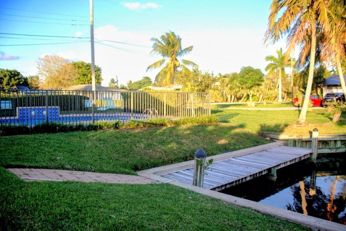 Lake Clarke Manor - Residential