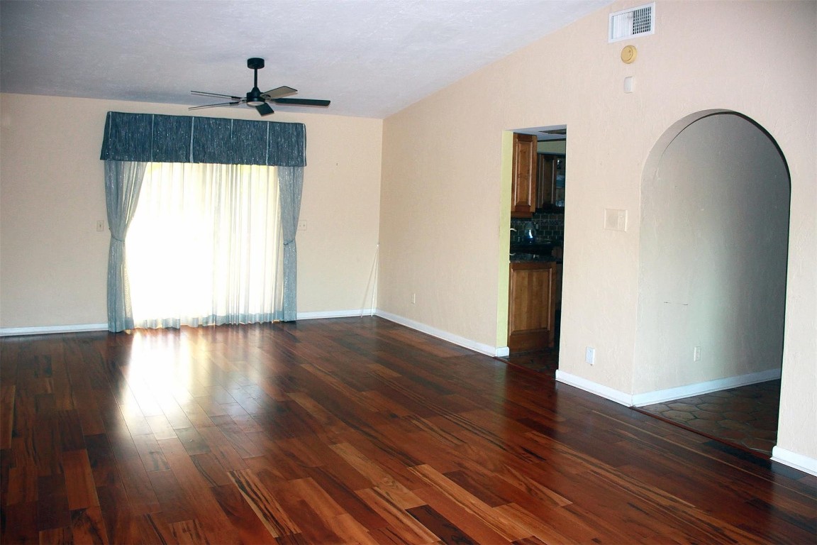 Lake Clarke Manor - Residential