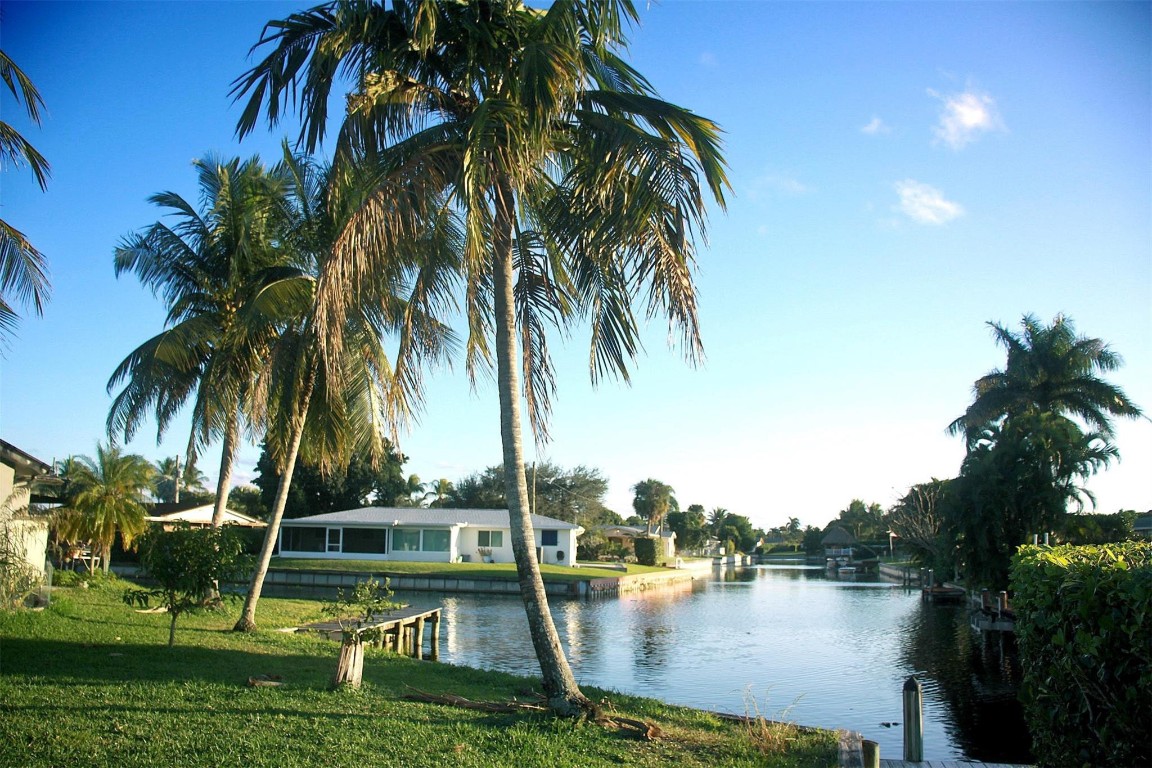 Lake Clarke Manor - Residential