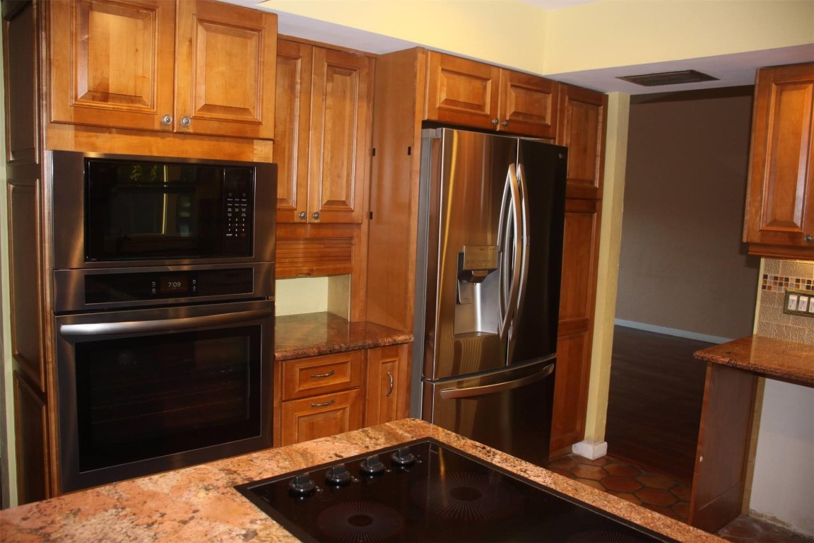 Lake Clarke Manor - Residential