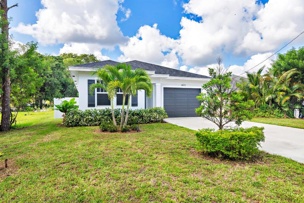Photo of 6872 Australian Street, Jupiter, FL 33458 (MLS # R10994186)