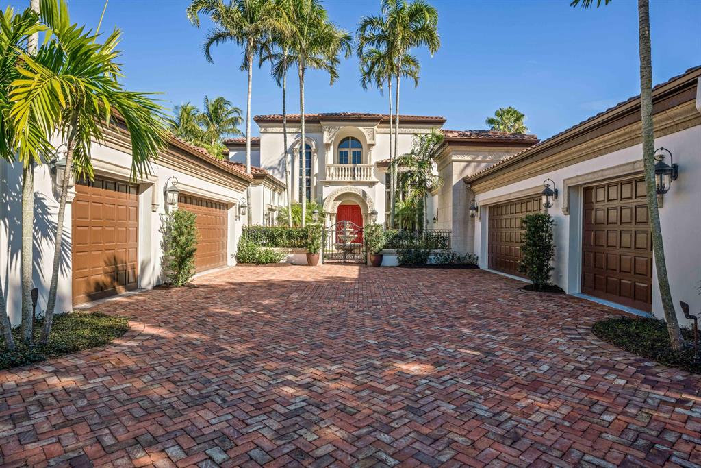 ADMIRALS COVE - Residential