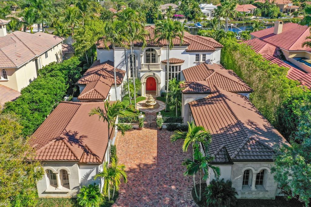 ADMIRALS COVE - Residential