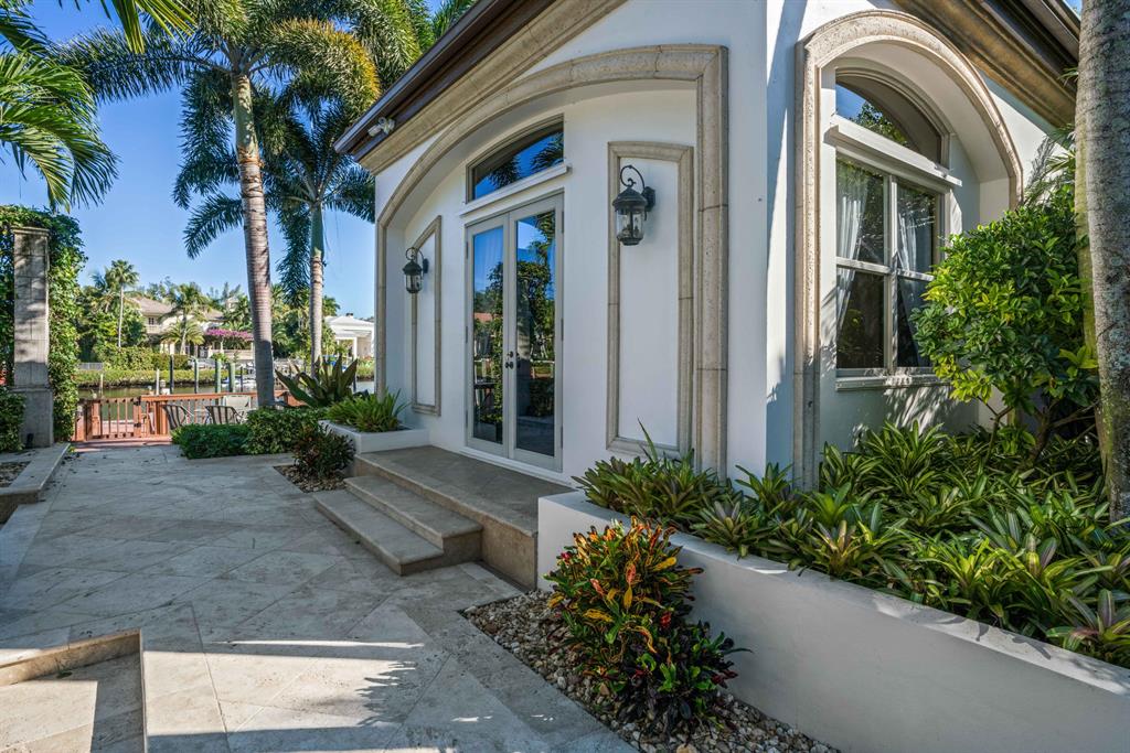 ADMIRALS COVE - Residential