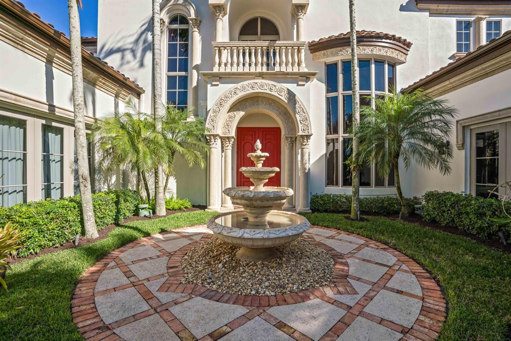 ADMIRALS COVE - Residential