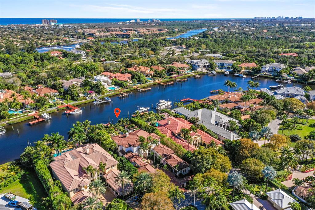 ADMIRALS COVE - Residential