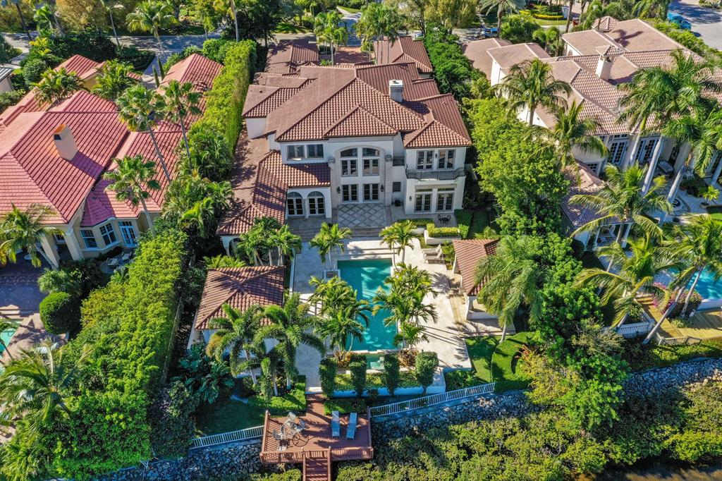 ADMIRALS COVE - Residential