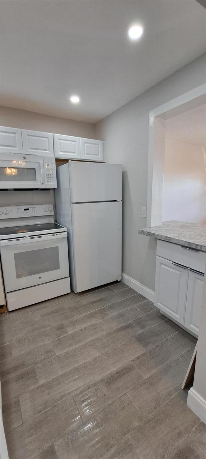 HASTINGS CONDOS - Residential Lease