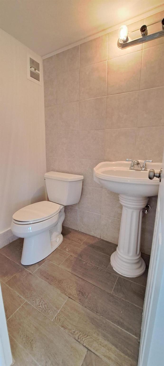 HASTINGS CONDOS - Residential Lease