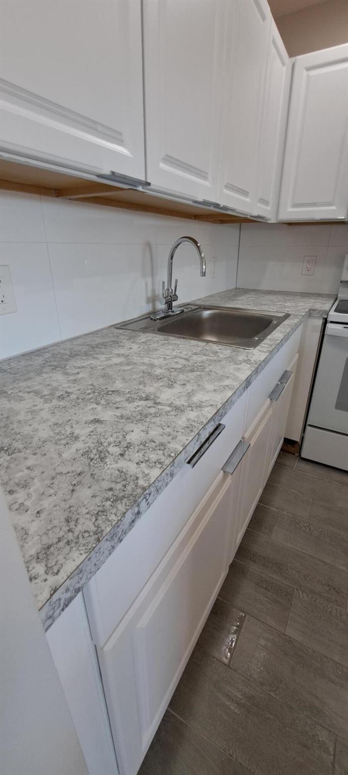 HASTINGS CONDOS - Residential Lease