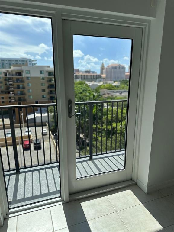 EMERALD PLAZA ON CORAL - Residential Lease