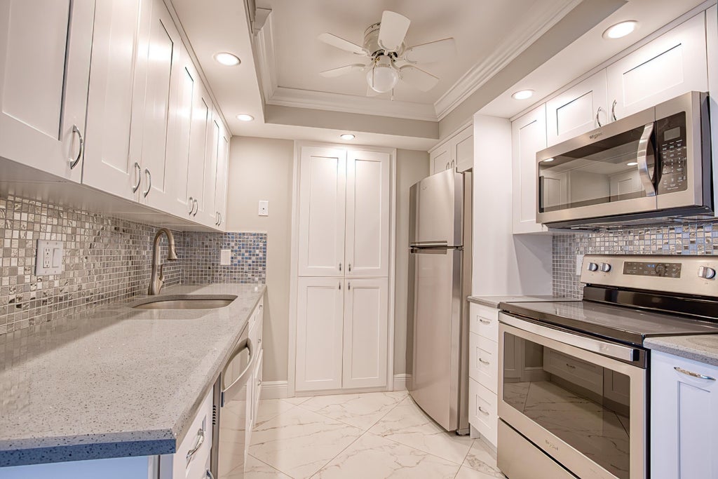 Photo of 111 Briny Avenue #610, Pompano Beach, FL 33062 (MLS # B26081937)