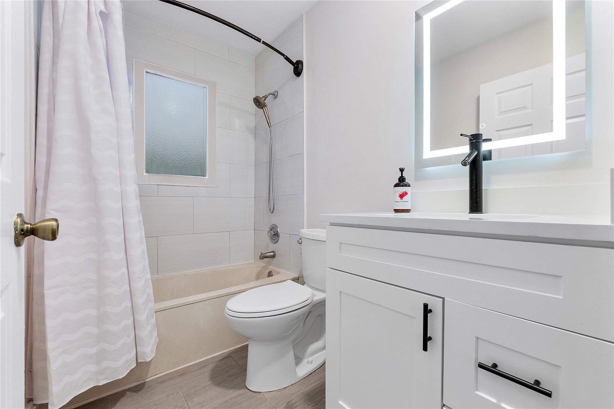 Coral Bay - Residential