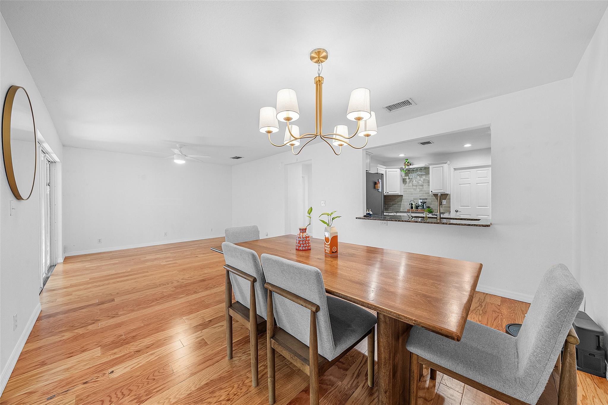 HARBOUR CLUB - Residential Lease