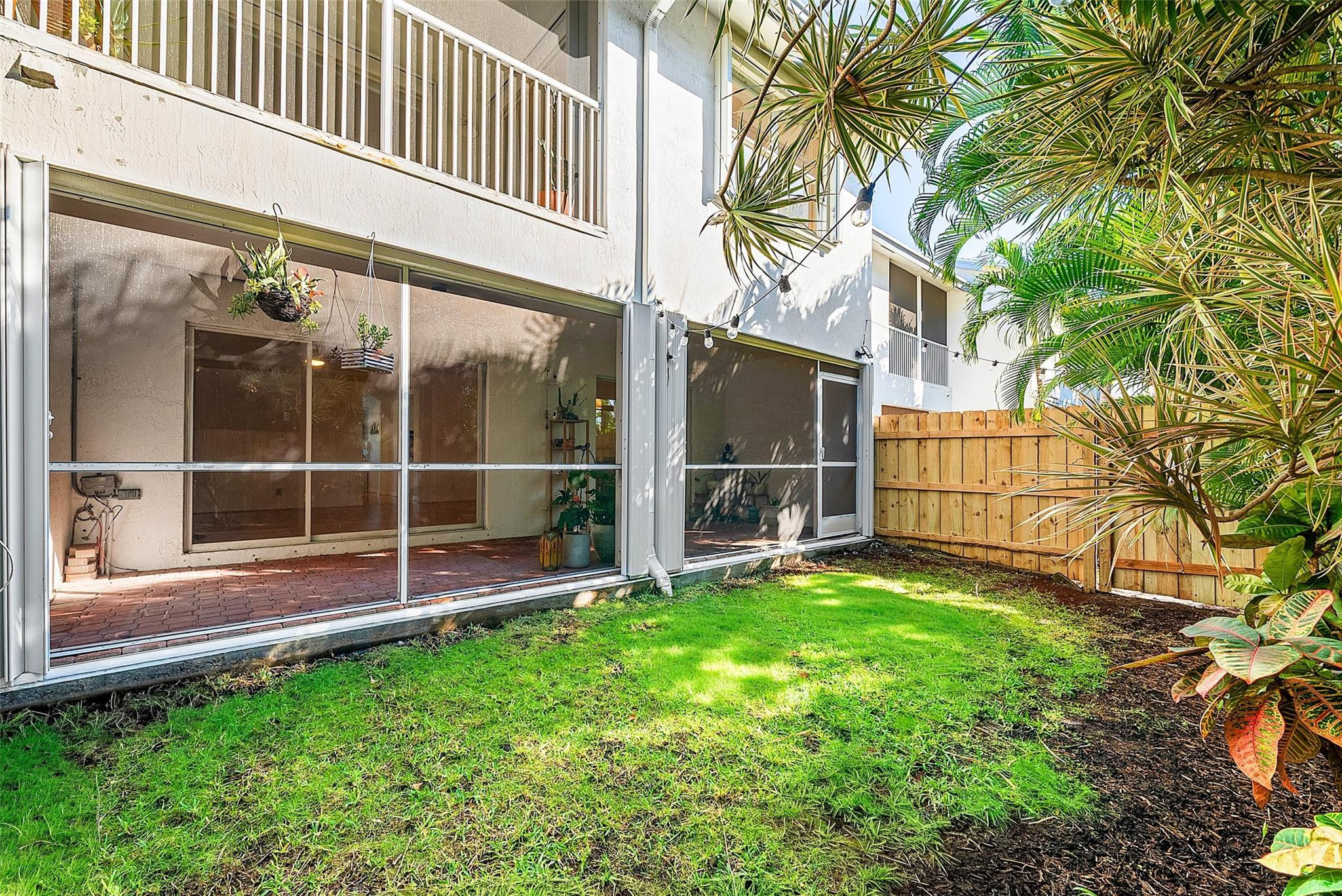 HARBOUR CLUB - Residential Lease