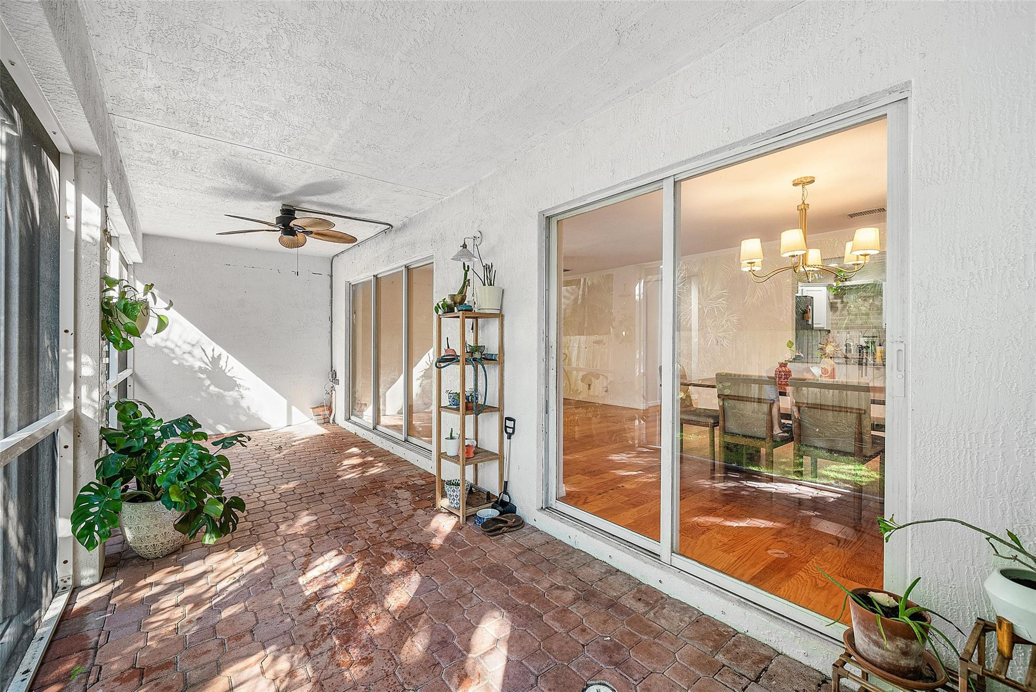 HARBOUR CLUB - Residential Lease