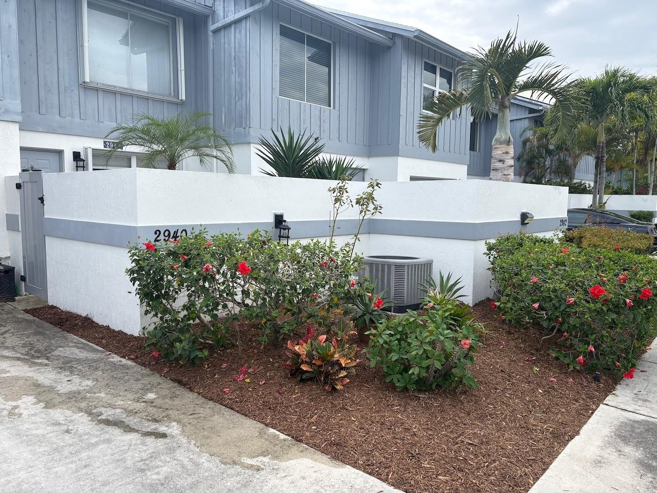 HARBOUR CLUB - Residential Lease