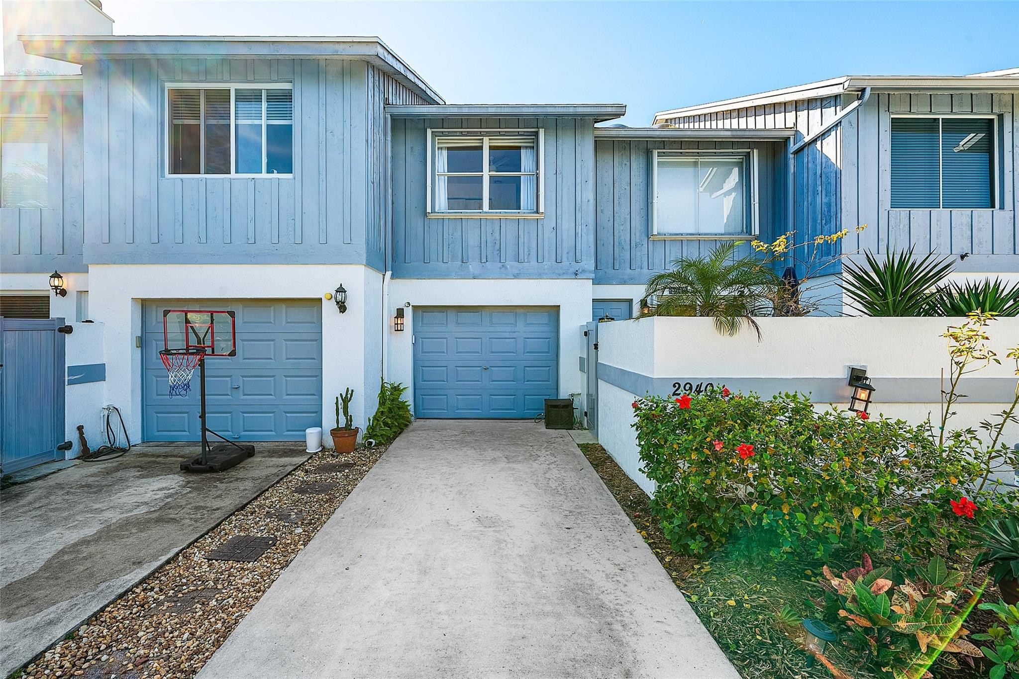 HARBOUR CLUB - Residential Lease