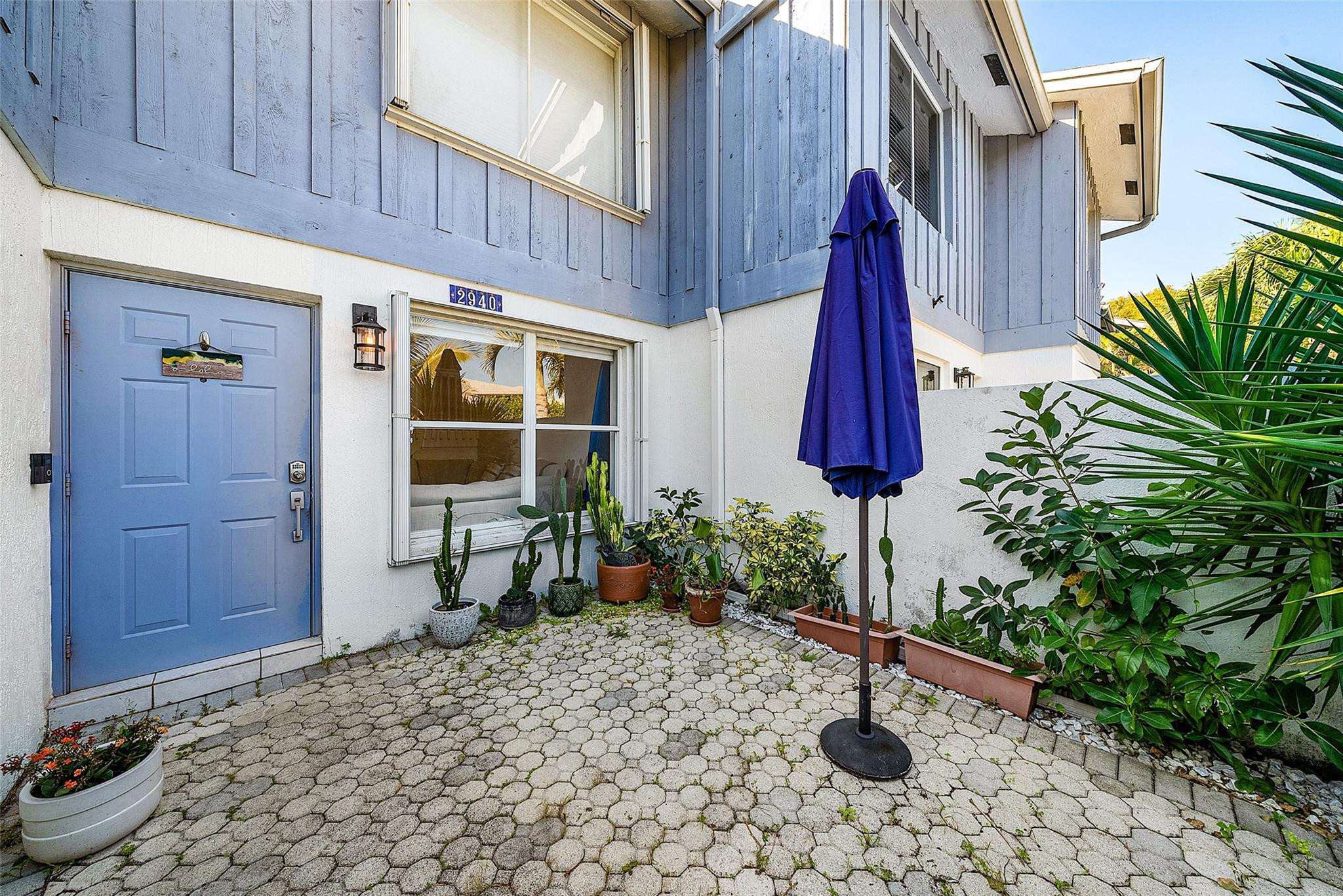 HARBOUR CLUB - Residential Lease