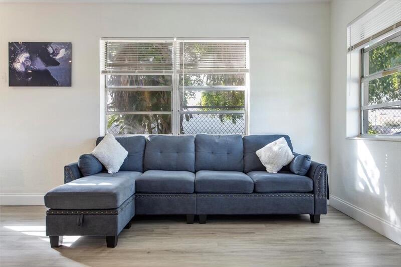 PARADISE MANOR - Residential Lease