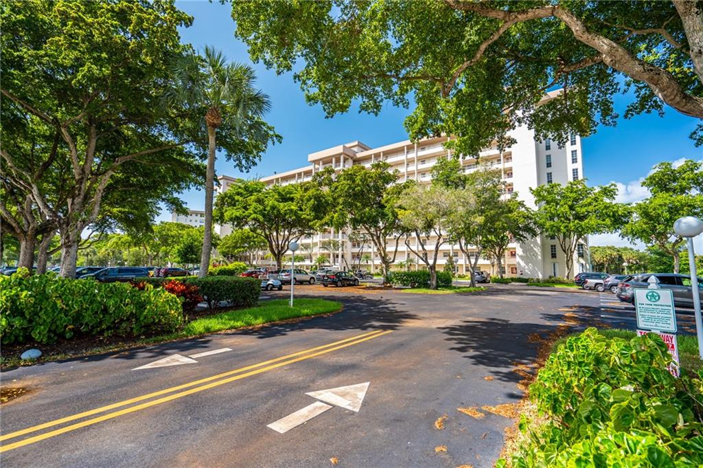 Palm Aire Country Club - Residential