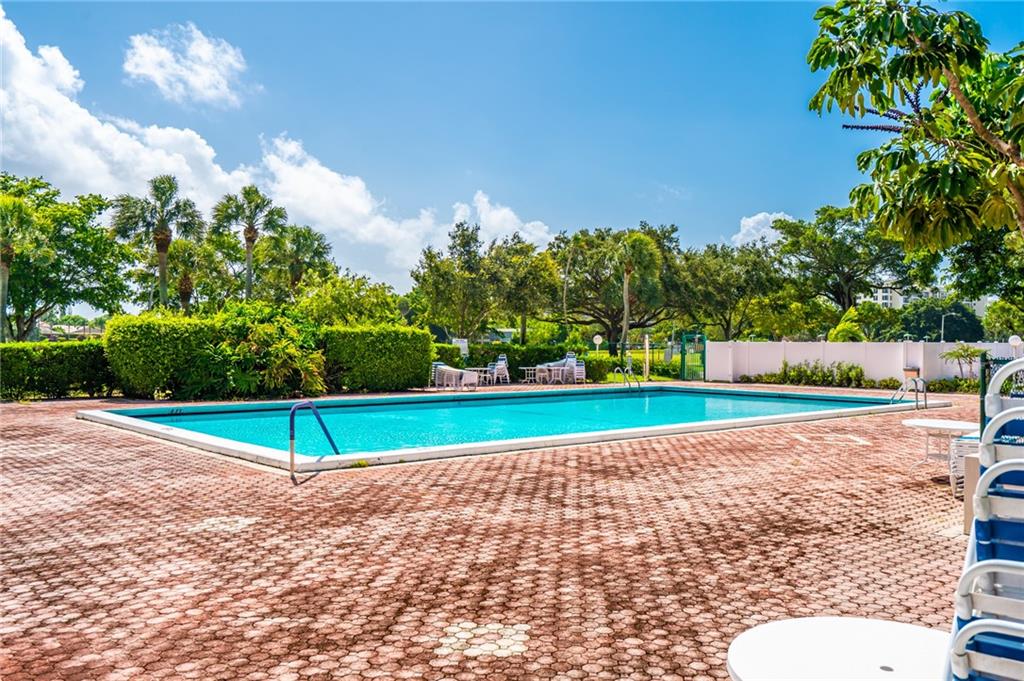 Palm Aire Country Club - Residential