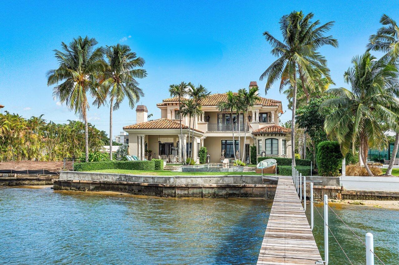 LAKE SHORES LANTANA - Residential