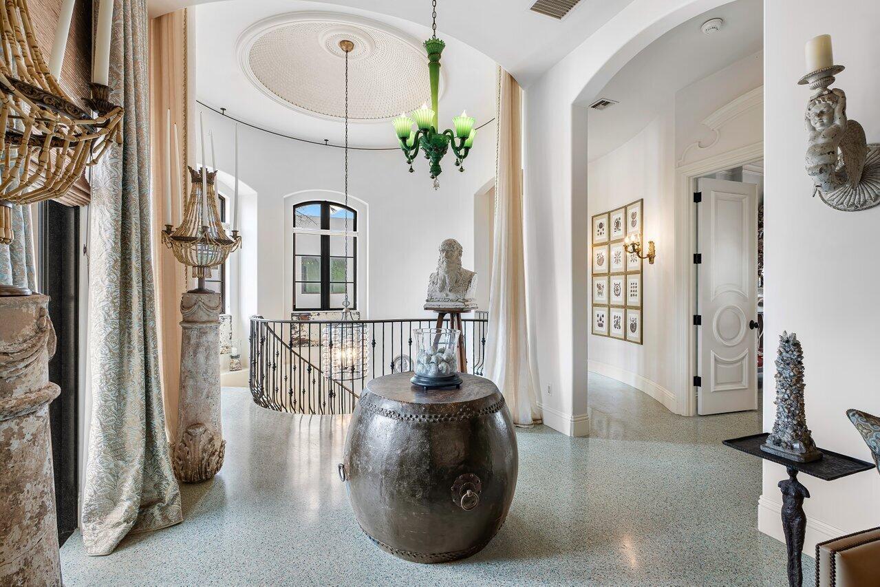 LAKE SHORES LANTANA - Residential