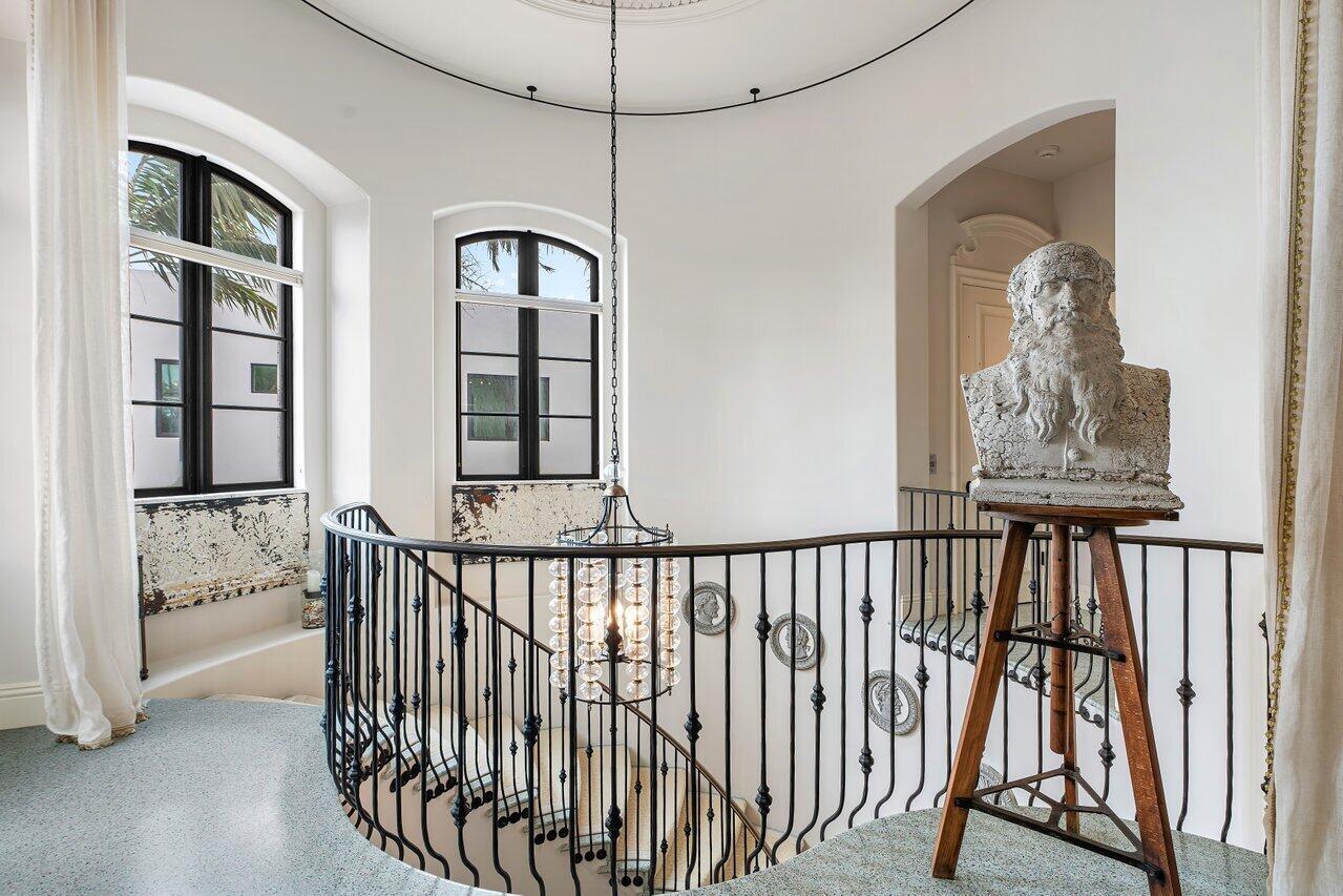 LAKE SHORES LANTANA - Residential