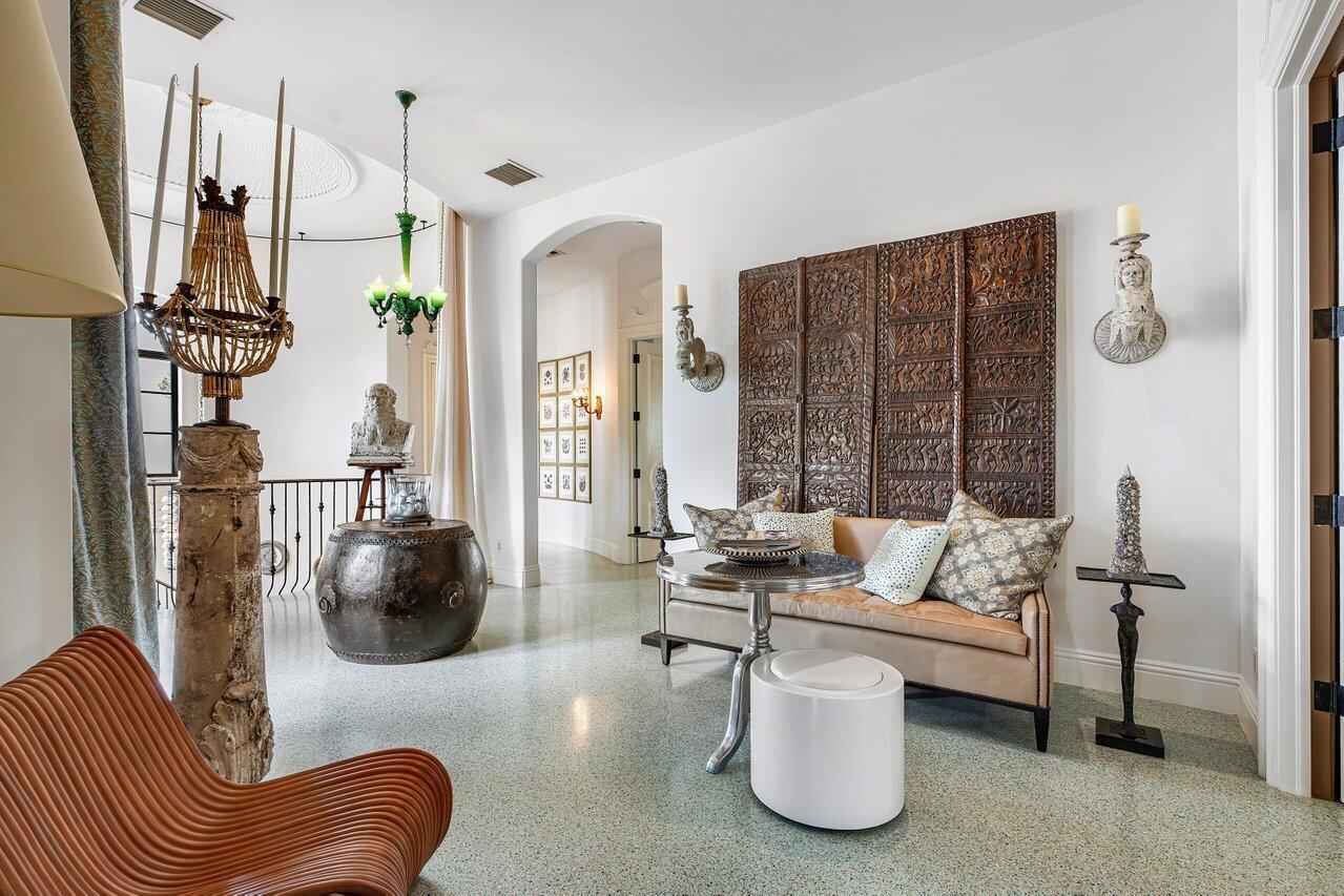 LAKE SHORES LANTANA - Residential