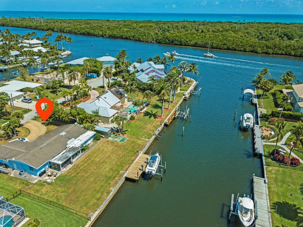 Photo of 8552 SE Driftwood Street, Hobe Sound, FL 33455 (MLS # R10704305)