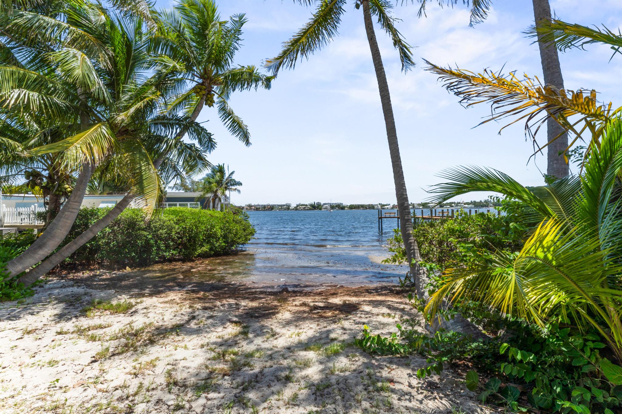 SHORE SIDE COND DECL FILE - Residential
