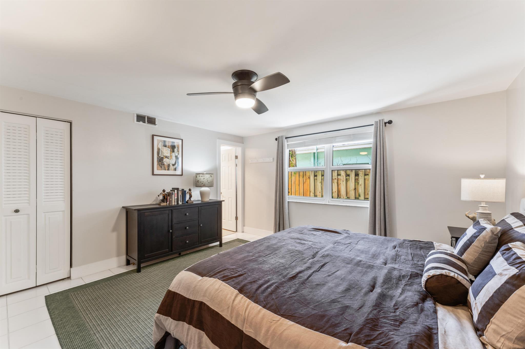 SHORE SIDE COND DECL FILE - Residential
