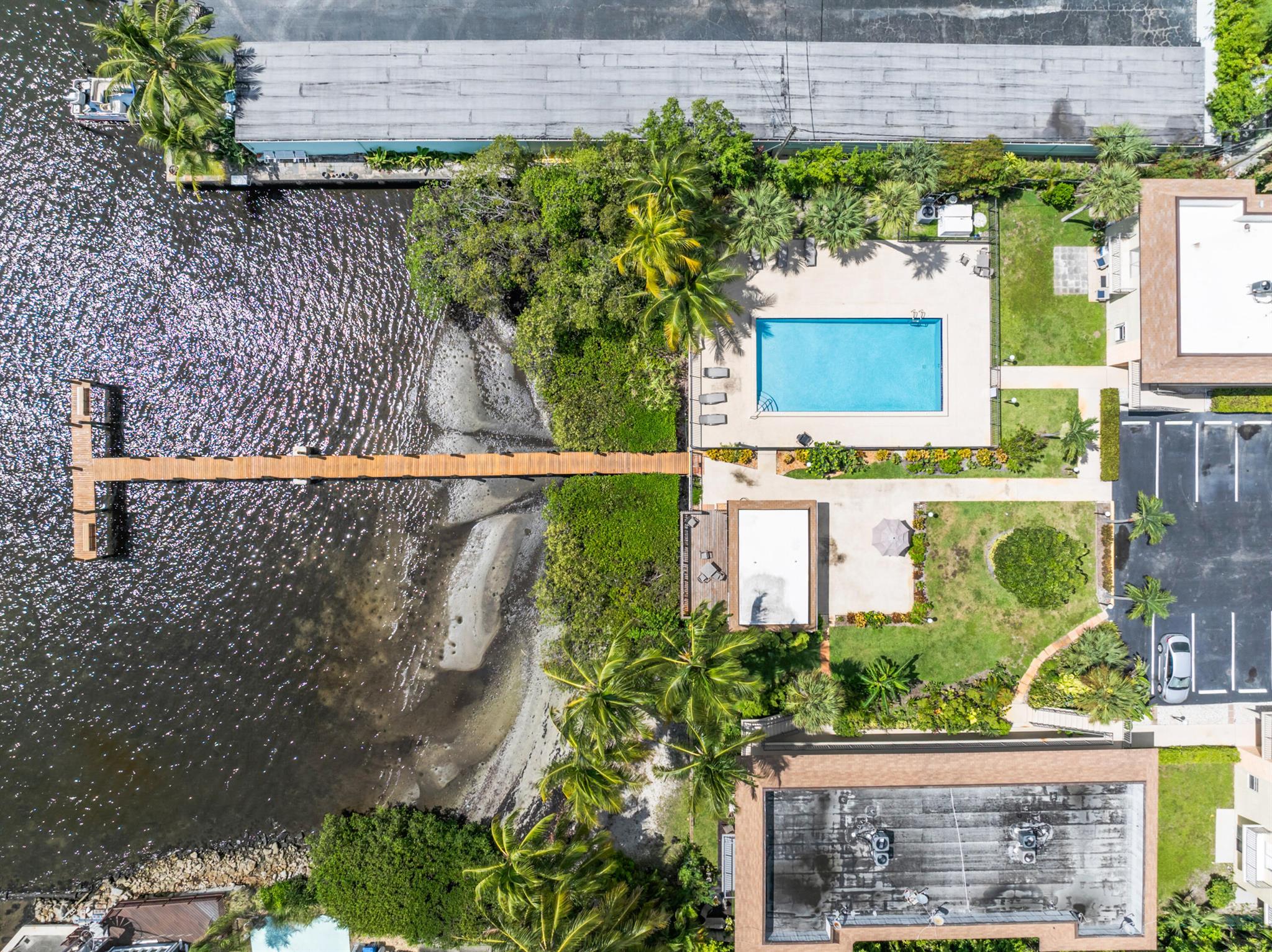 SHORE SIDE COND DECL FILE - Residential