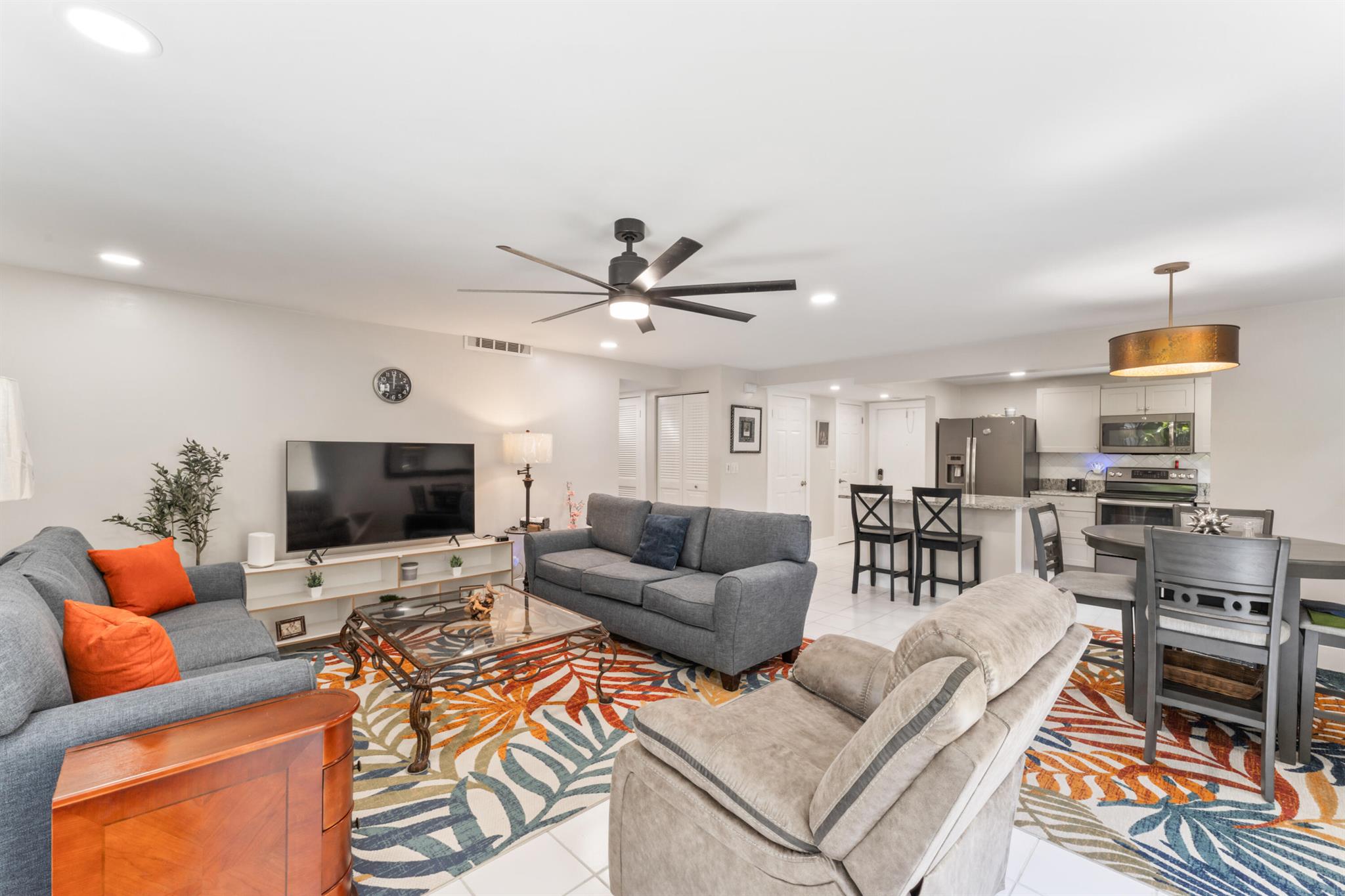 SHORE SIDE COND DECL FILE - Residential
