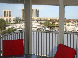 SHUTTERS CONDO - Residential