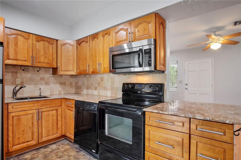 Photo of 2130 NE 42ND Court #8, Lighthouse Point, FL 33064 (MLS # B26063177)