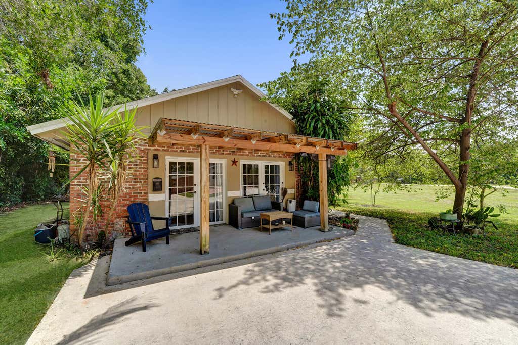 Photo of 10951 SW 58th Court, Davie, FL 33328 (MLS # B26055967)